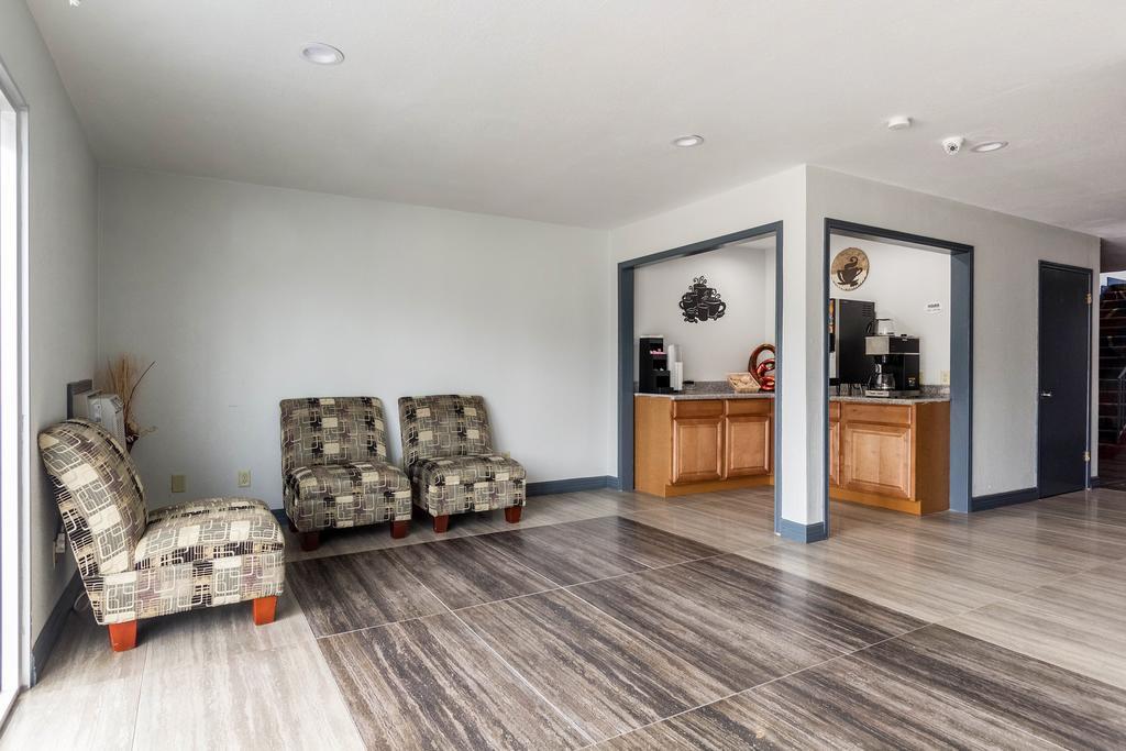 Scottish Inn And Suites Tomball Esterno foto